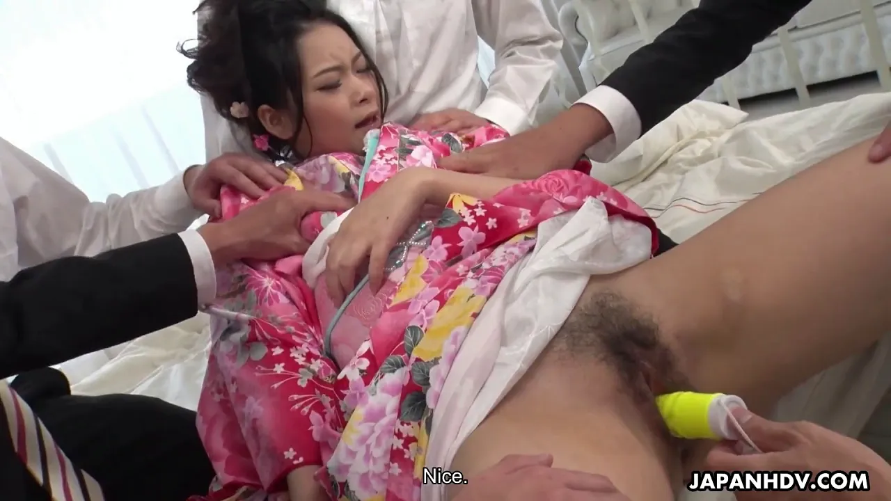 Japanese housewife in kimono masturbates with fingers in close-up