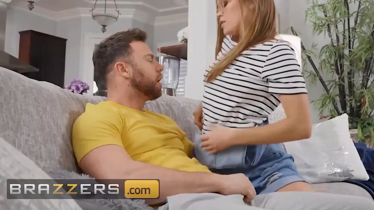 MILF Jenna Starr seduces Seth Gamble for couch sex while Katie Kush waits