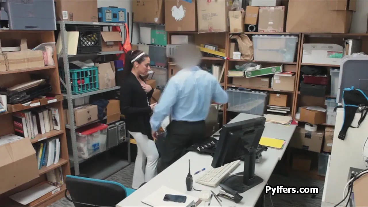 Amateur LP officer gets a threesome blowjob at the office