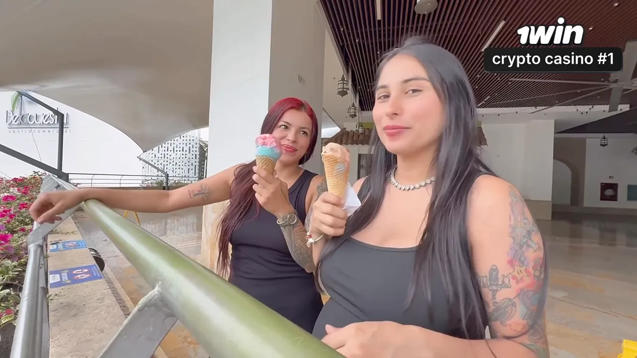 Mature lesbian Jenifer Play fucks her friend cowgirl style
