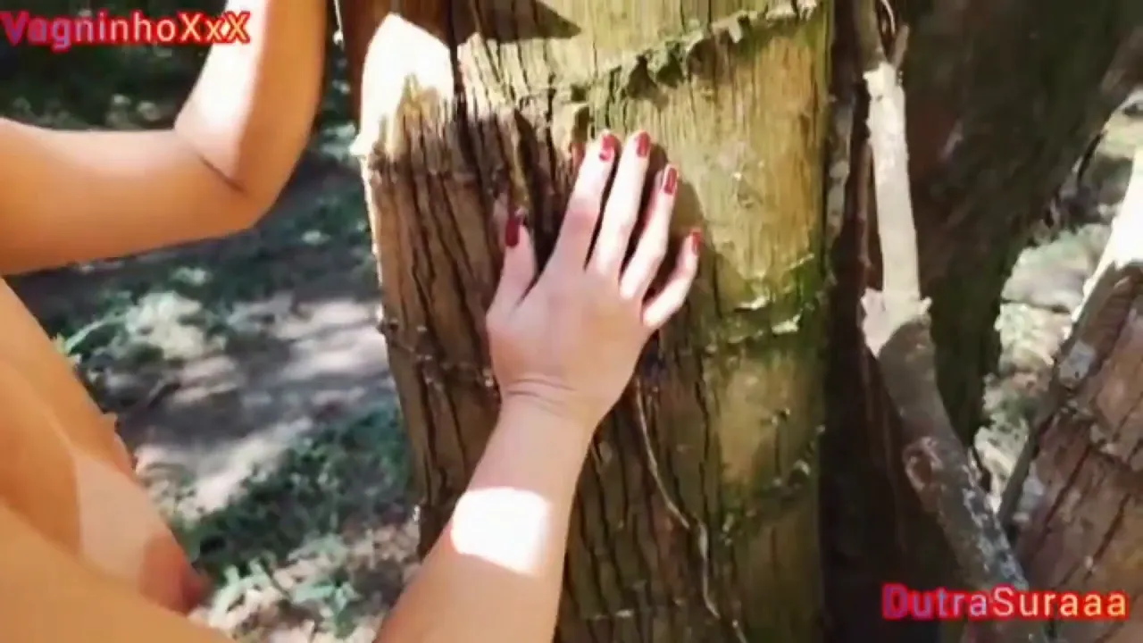 Blonde Vagninho seduces an older man, gets fucked in the woods and pees on him