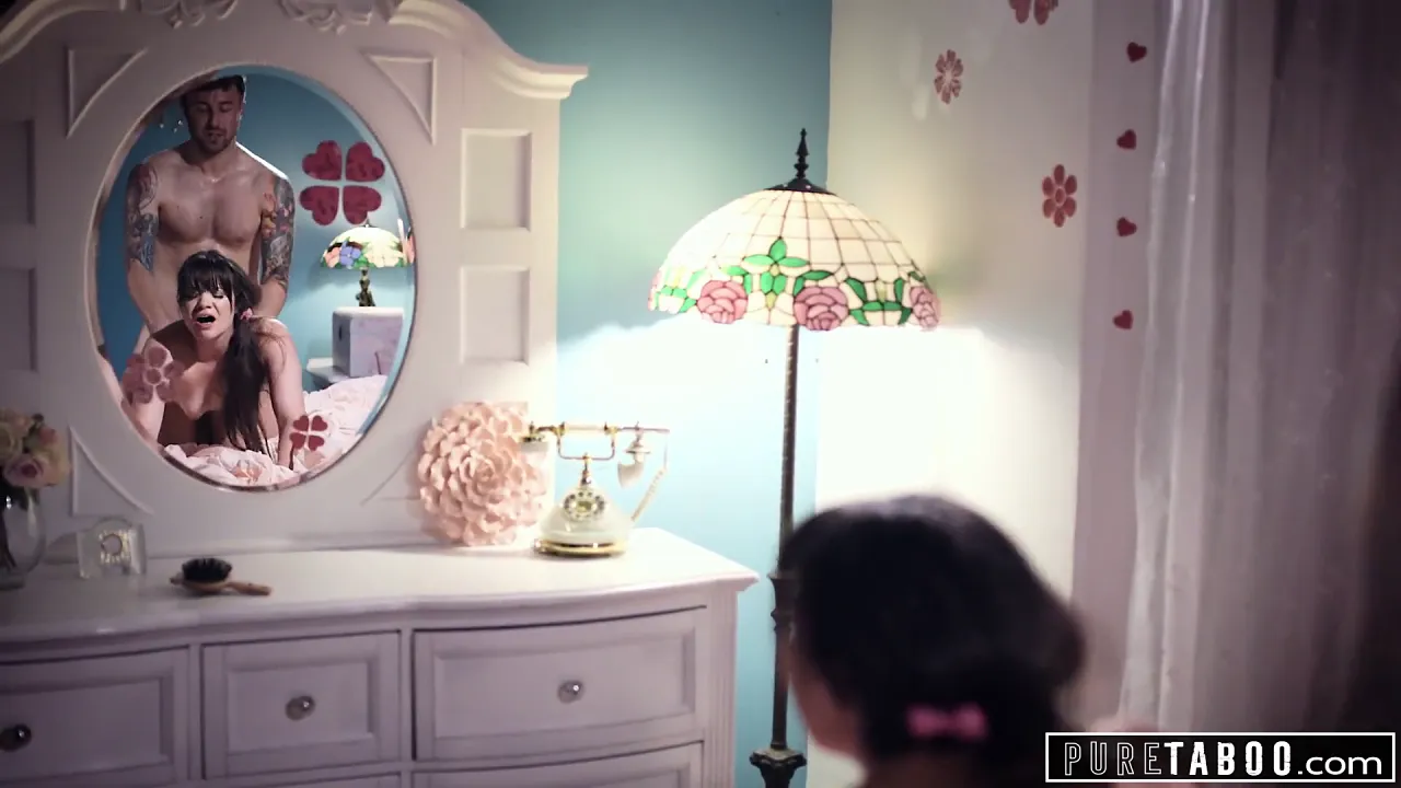 Step daughter is jealous of mom's new boyfriend