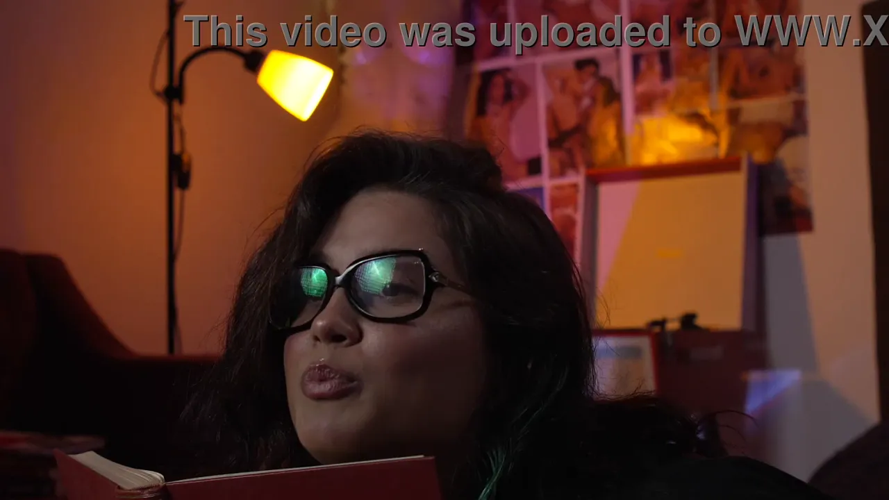 BBW Agatha Ludovino plays roleplaying game with curvy friend Rotten Venus