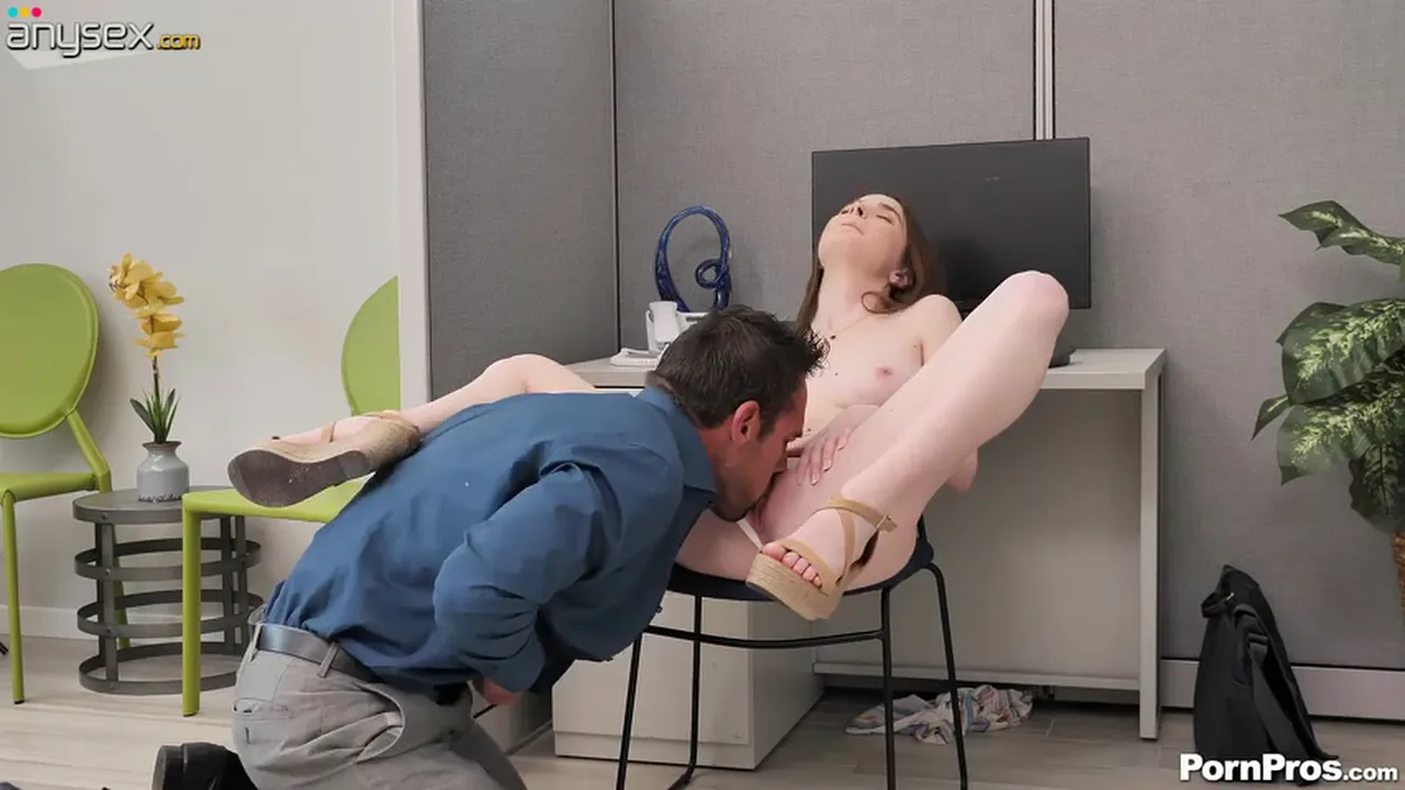 Johnny Castle fucks and licks his stepdaughter Hazel Moore's pussy in hardcore office