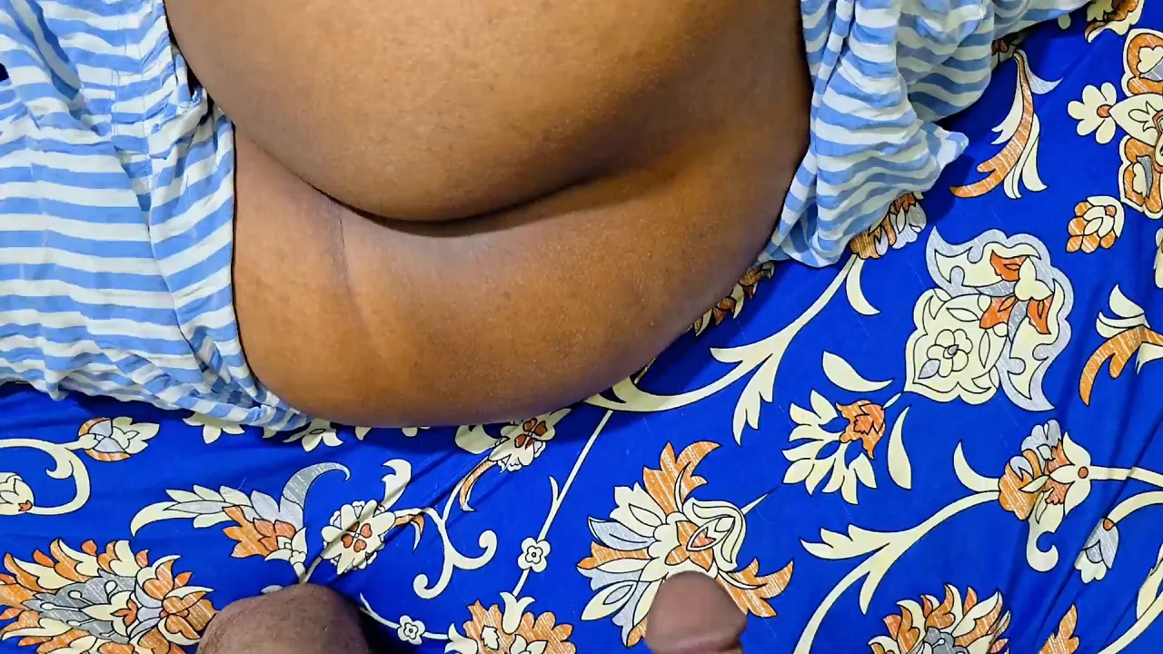 Stepson wakes up to his beautiful stepmom's big tits and round ass before wild bedroom sex
