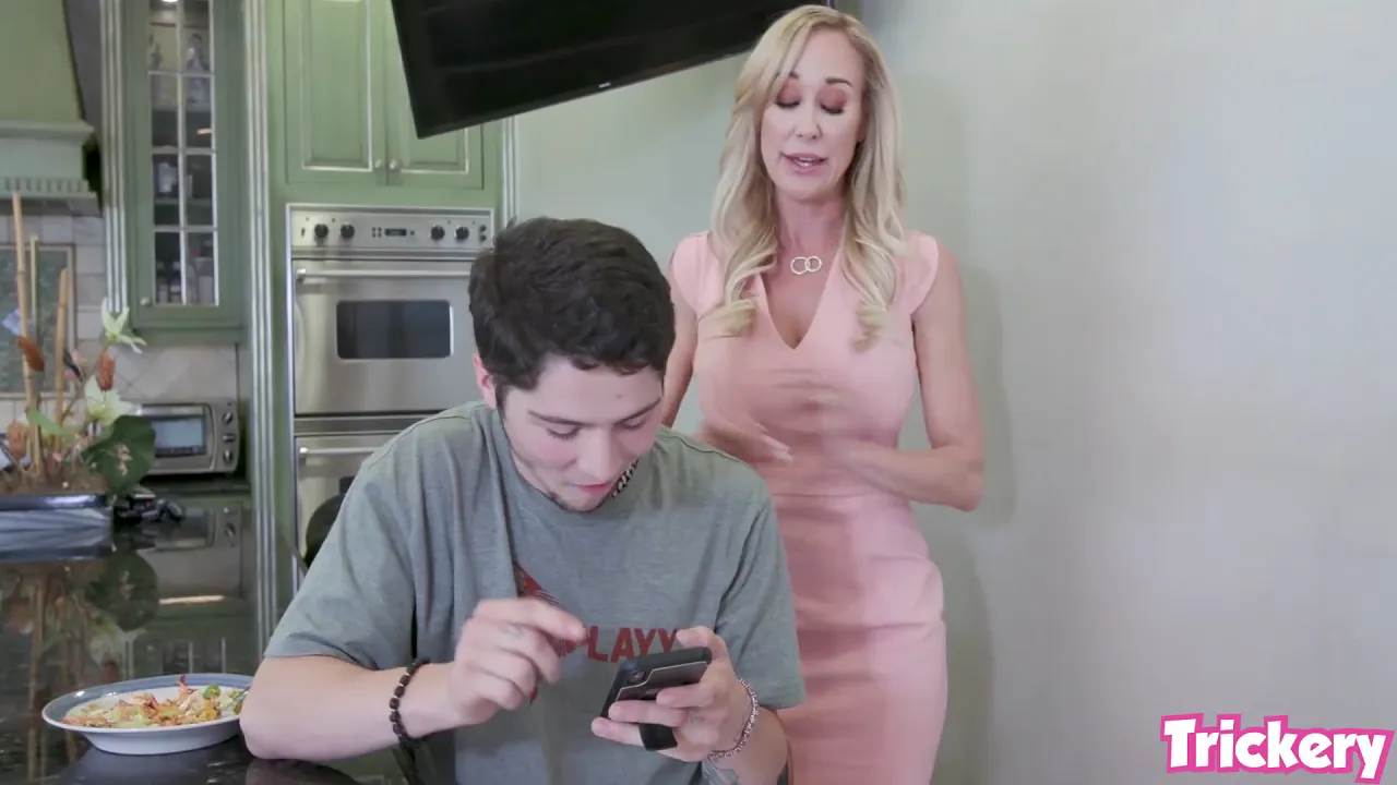 MILF seduces her stepson into forgetting his phone with a bang in reverse cowgirl