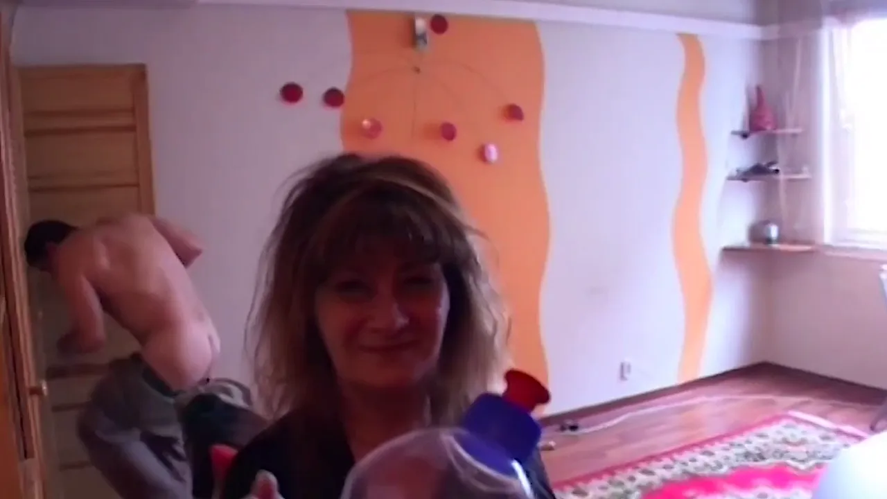 Mature amateur gets hard fucked and cums on her tits