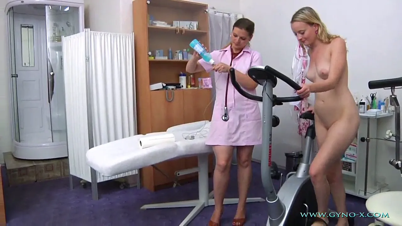 Dr. examines Angelina's asshole with a spreader tool