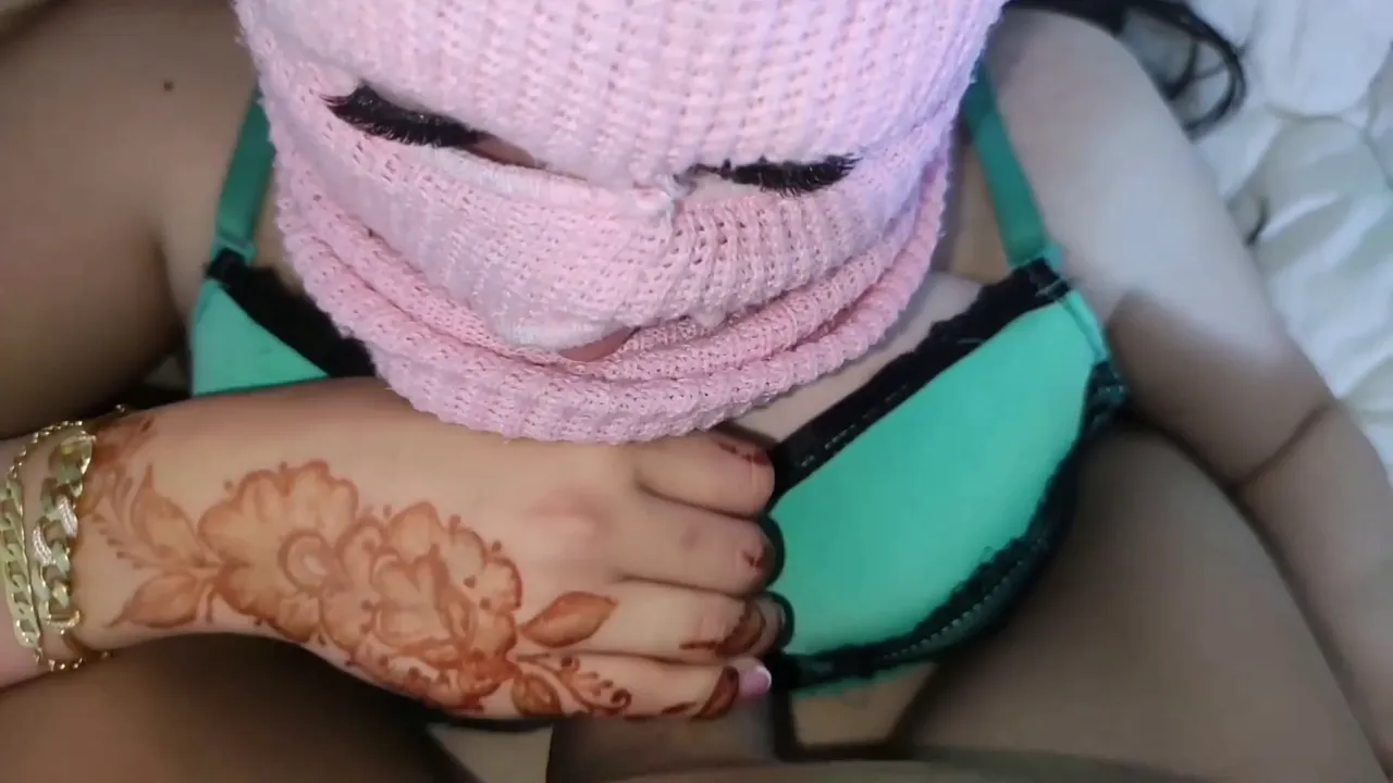 BBW Iranian woman with big ass and pussy blows her Arab anal partner