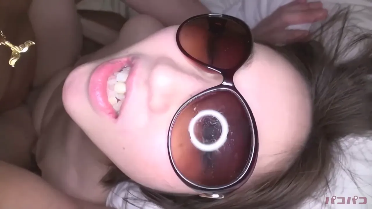 Mature Japanese MILF in sunglasses has full orgasm while on all fours