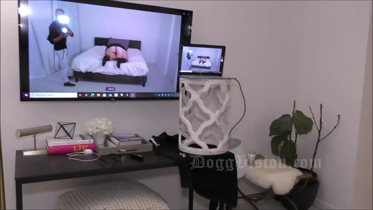 Mr. Stixxx teaches BBW Lola Bootyluv how to be a porn star