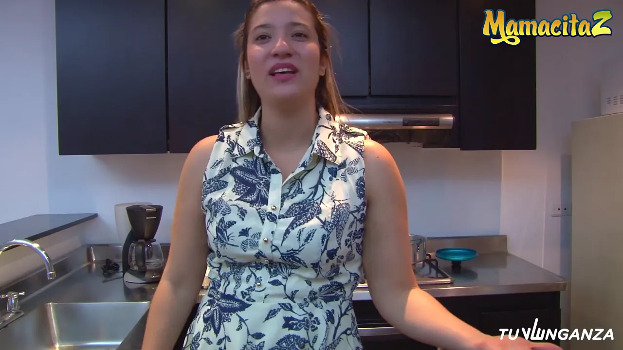 Chubby Latina MILF Ana Mesa cheats on her loser boyfriend