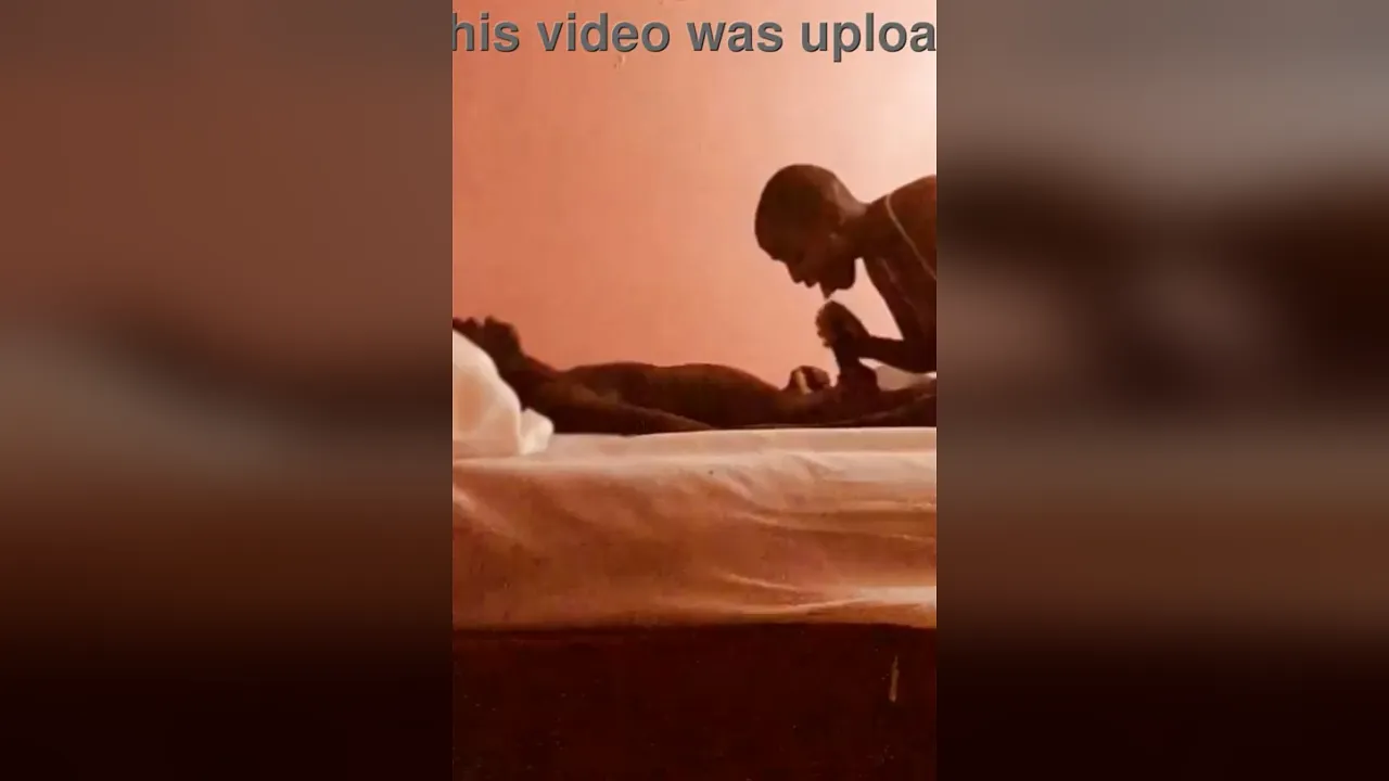 Ebony MILF Dzaddylongstrokes69 strips and masturbates for Onceuponafreak