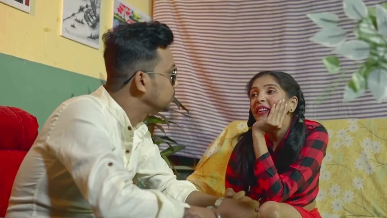 Indian college teacher fucks her sexy student after class in bedroom