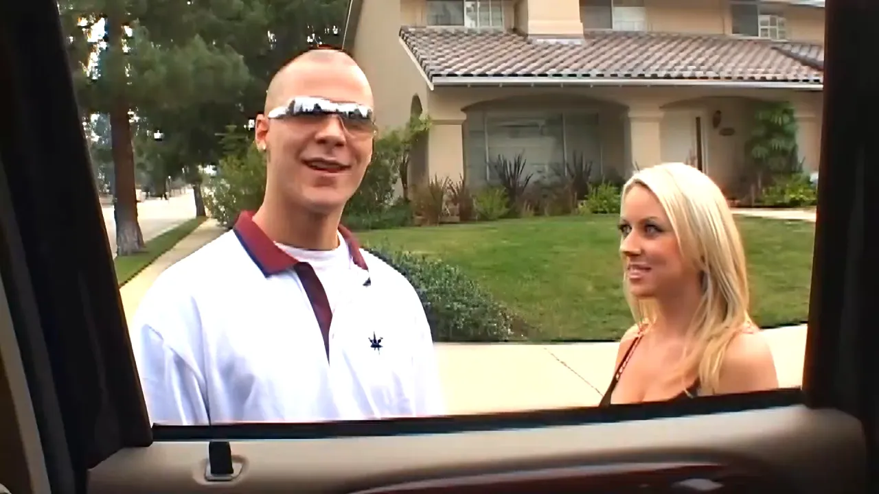 Blonde MILF Carolyn Reese has anal, blowjob and hardcore sex with a younger man in bed