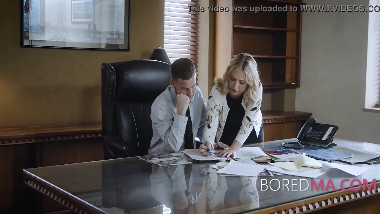 MILF Harper Red gets free used in an office threesome