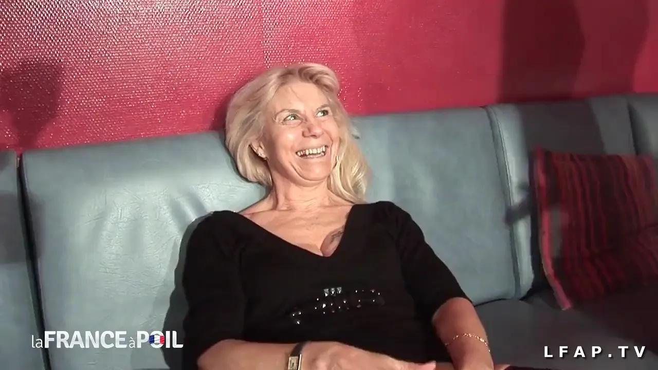 Granny gets double penetrated and fist fucked on her casting couch