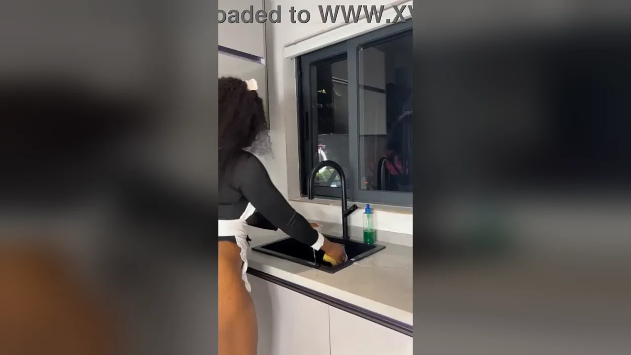 Ebony maid Ebony Reigns rides her boss's big cock in homemade amateur video