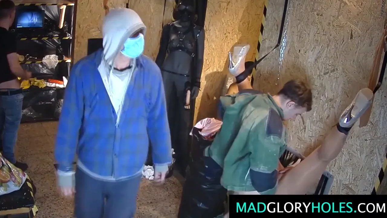 Slender blonde MILF in fur coat uses a glory hole to get high