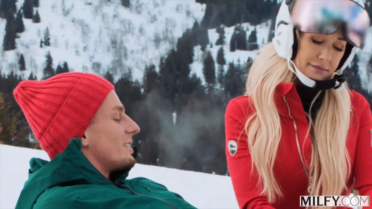 Big Ass big tits blowjob video