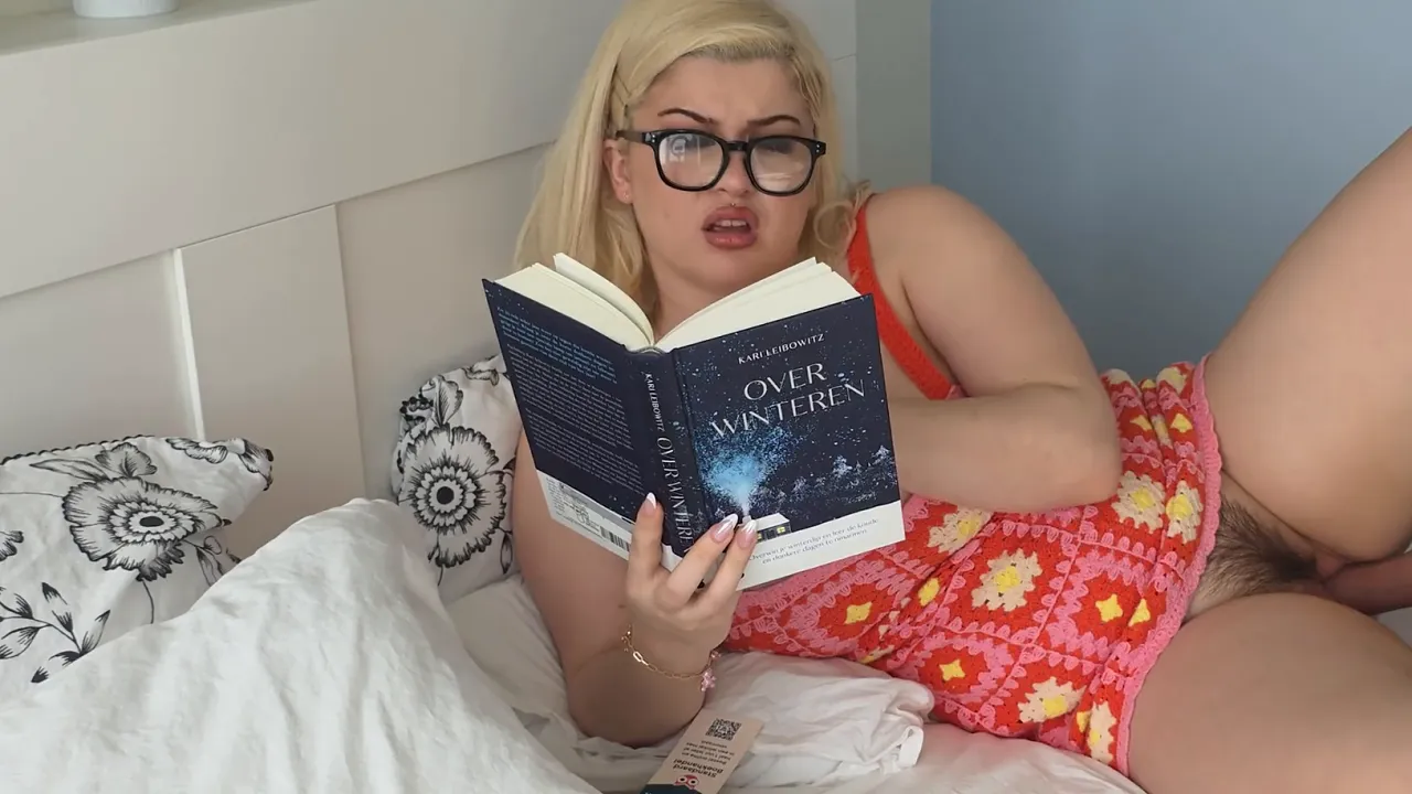 Disinterested blonde BBW gets creampie in fetish scene