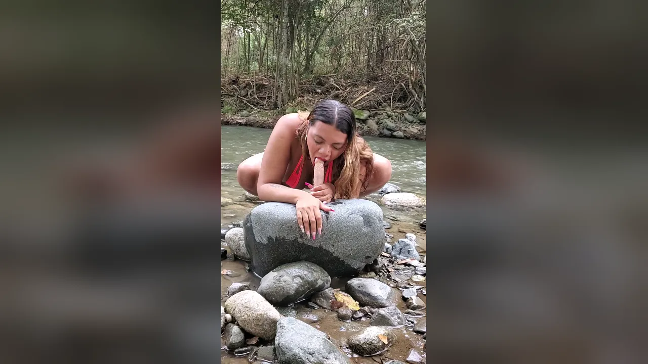 BBW blonde Latina solo handjob fetish in public