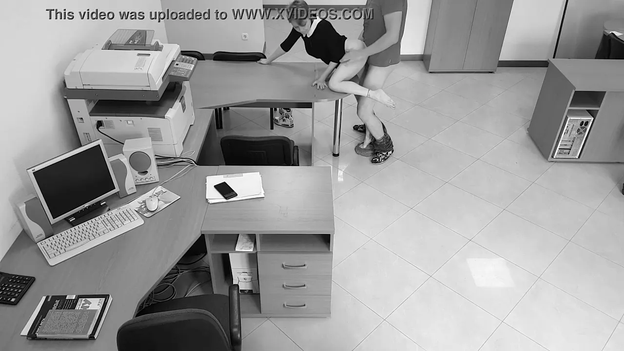 Bighook's secretary rides boss in the office