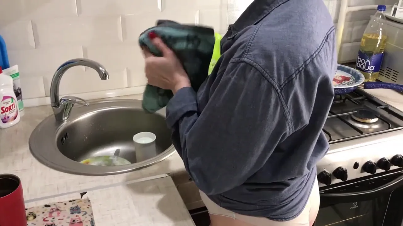 Milf stepmom allows stepson to creampie her hairy bush in the kitchen