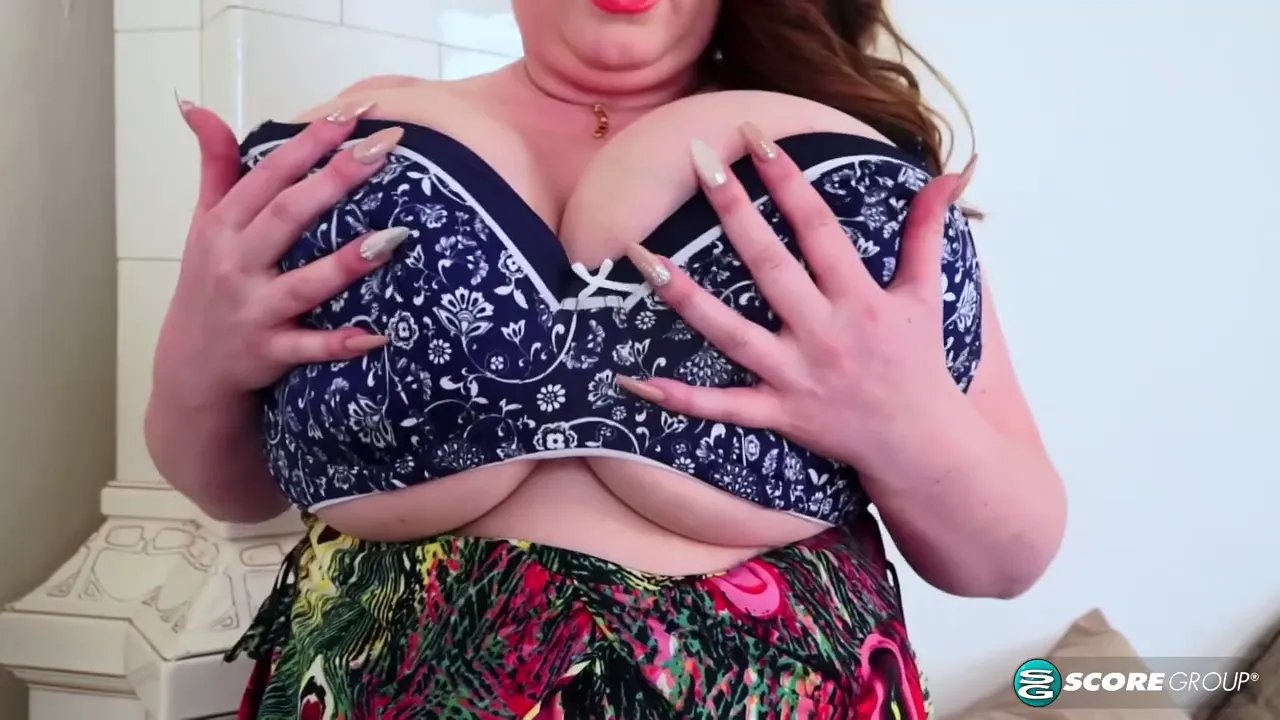 BBW solo masturbation with big tits and ass