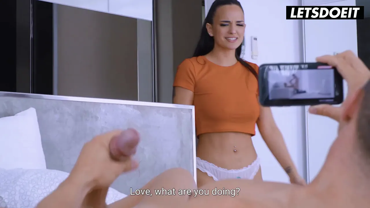 Brunette Latina MILF Claudia Bavel wraps legs around Alberto Blanco while sucking his