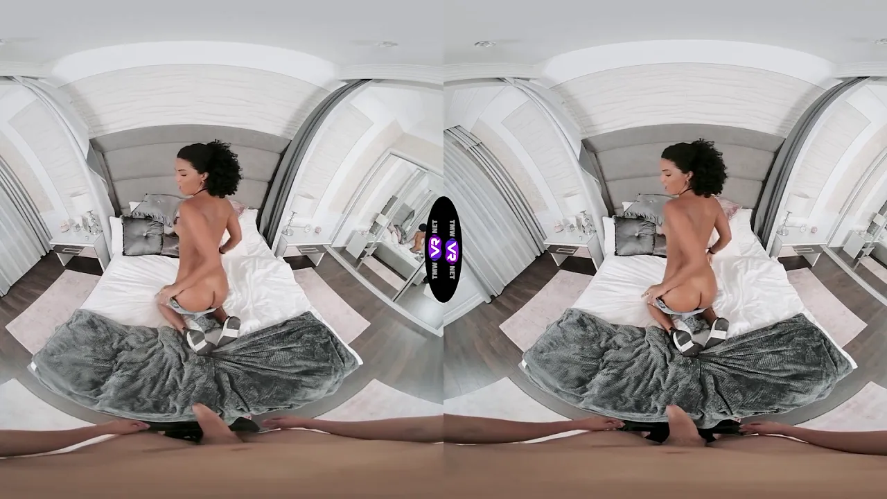 Selva's seductive homecoming surprise – tmwvrnet