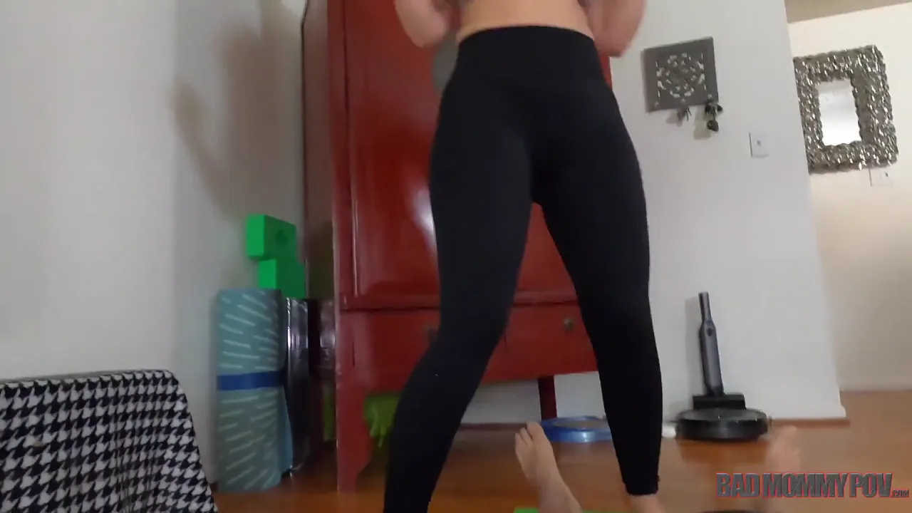 MILF Syren De Mer sucks and fucks a guy in 1080p HD