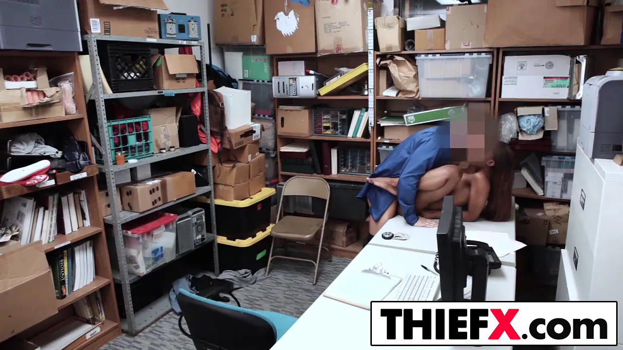 Black amateur jacker gets drilled hard in the office