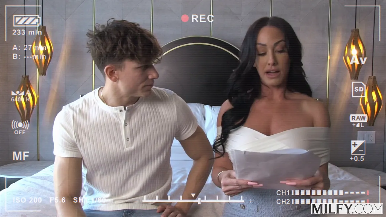 MILF Jennifer White gives deepthroat blowjob and rides young actor's cock in missionary