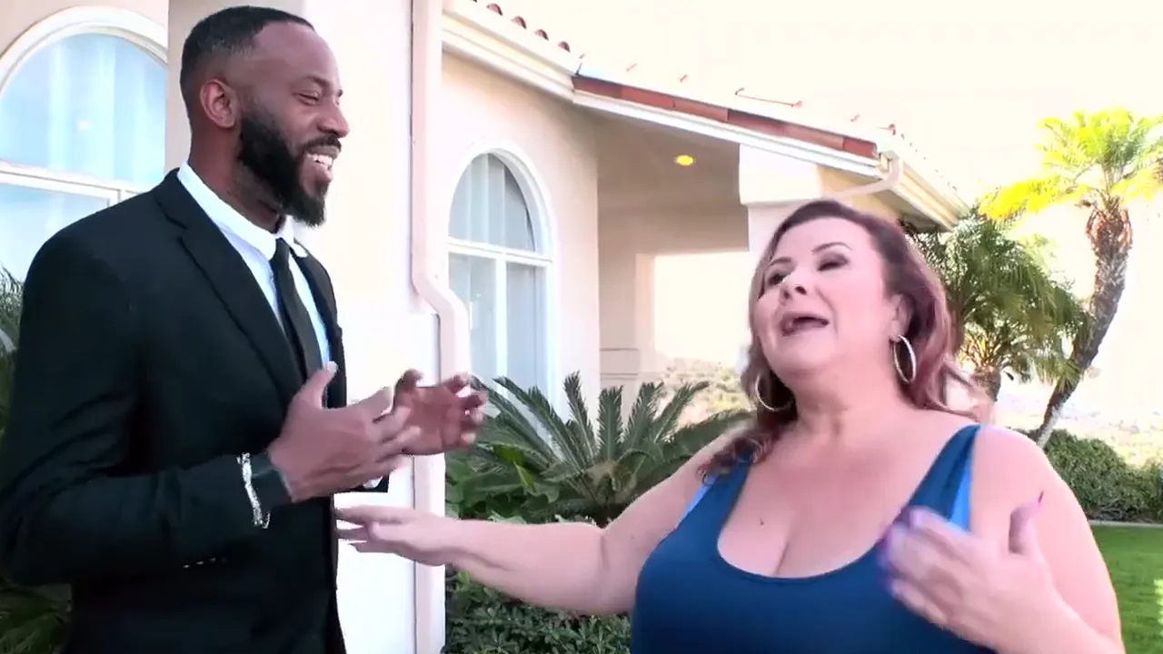 Chubby SSBBW estate agent sucks client's huge BBC and gets fucked in doggystyle missionary