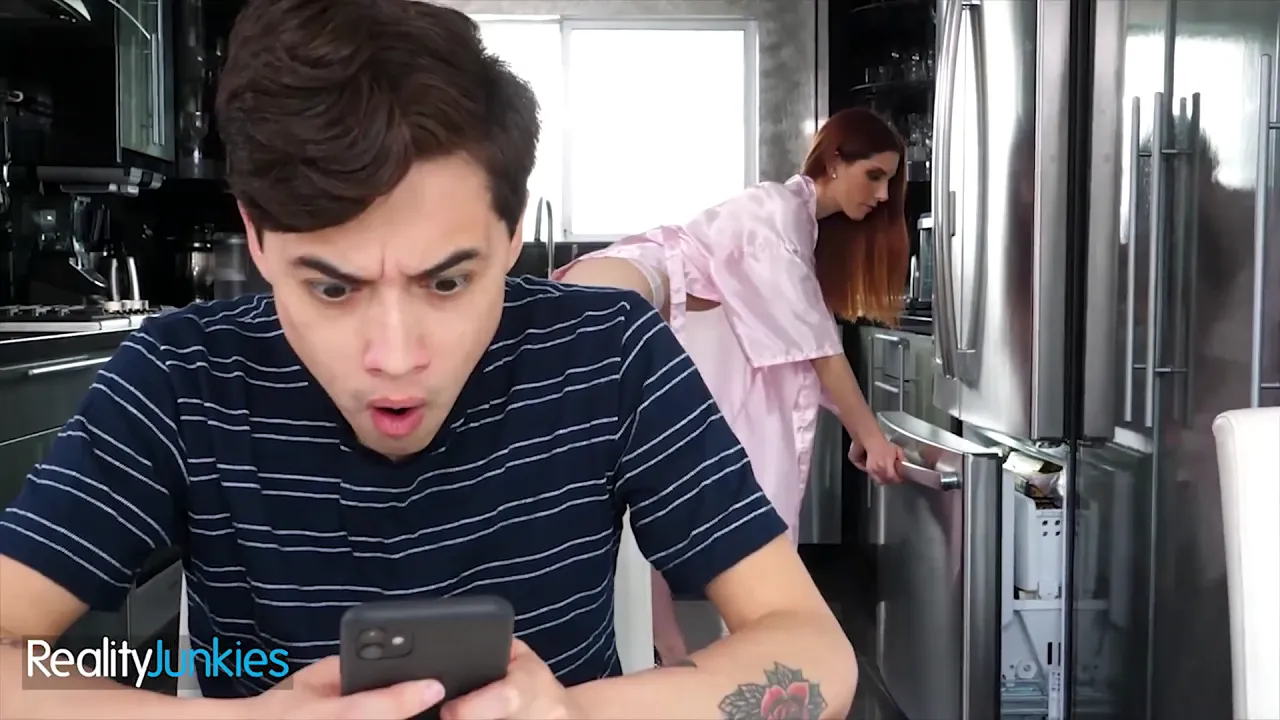 Stepson takes pictures of his sexy stepmom Lilian Stone and gets taught a lesson in the