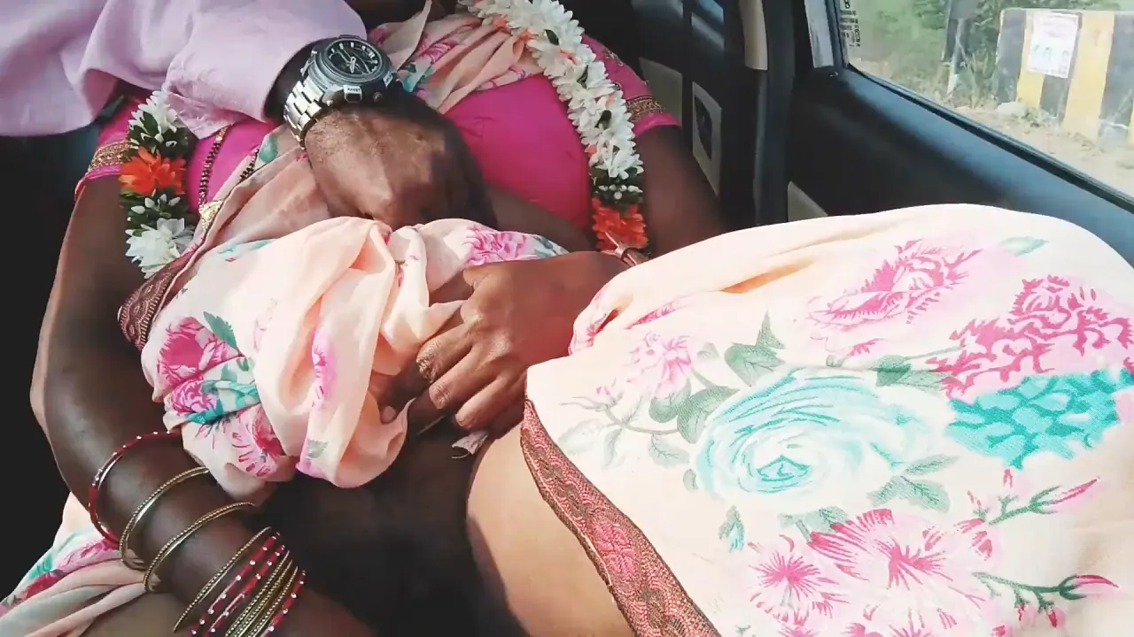 Housewife cheats on her husband with dirty talk during car sex with her Telugu boyfriend