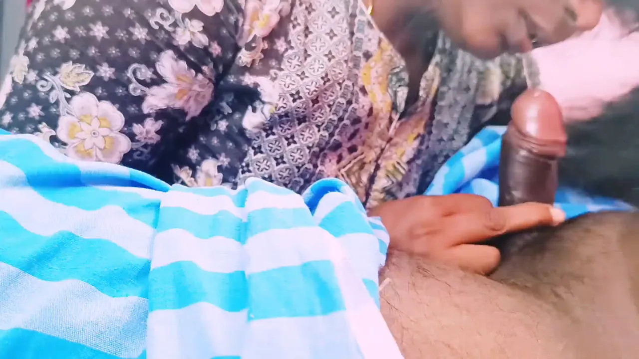Housewife Hot Silk rides Telugu cowboy and talks dirty