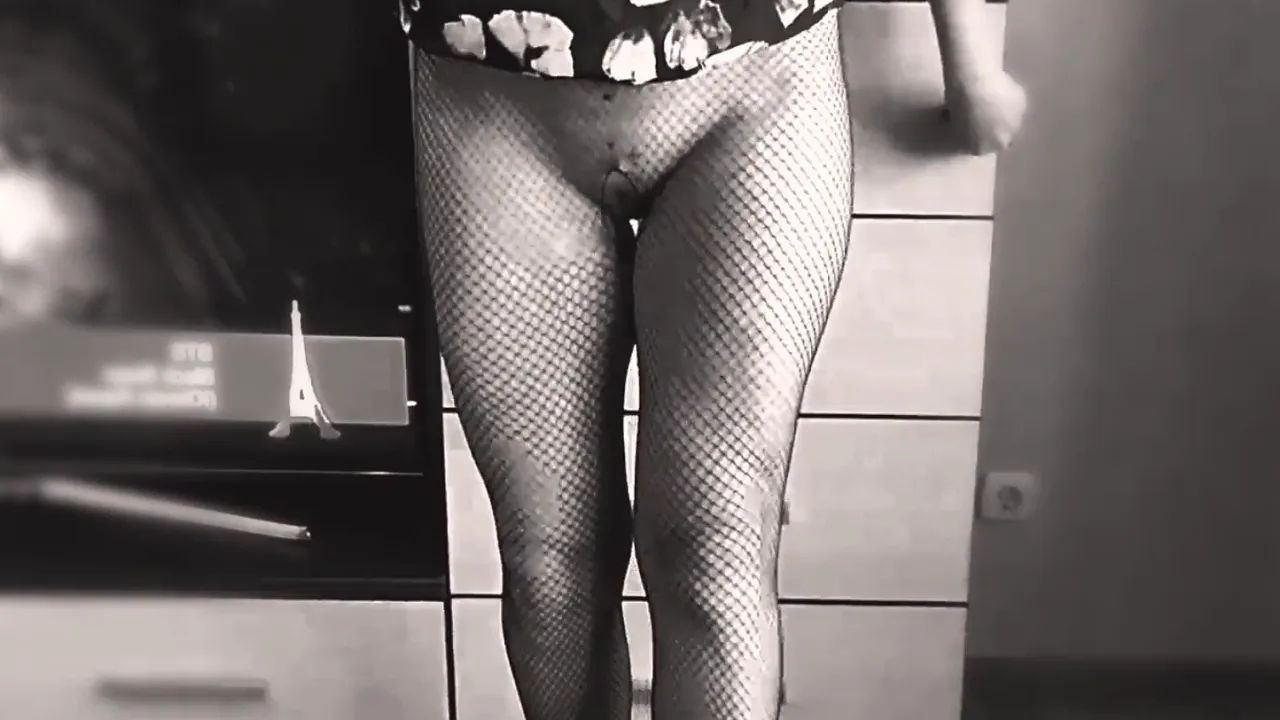 Housewife in fishnet stockings gives a hot MILF blowjob POV