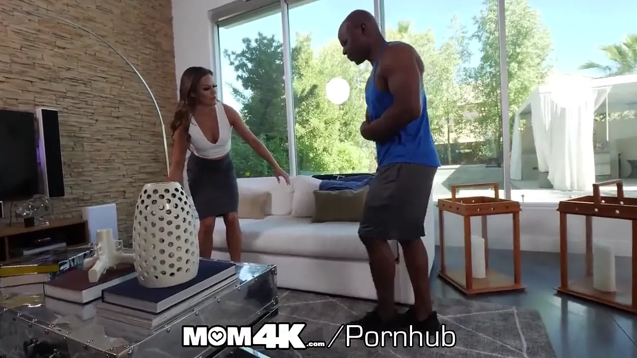 Aila Donovan's small-titted stepmom seduces her big-dicked stepson into creampie