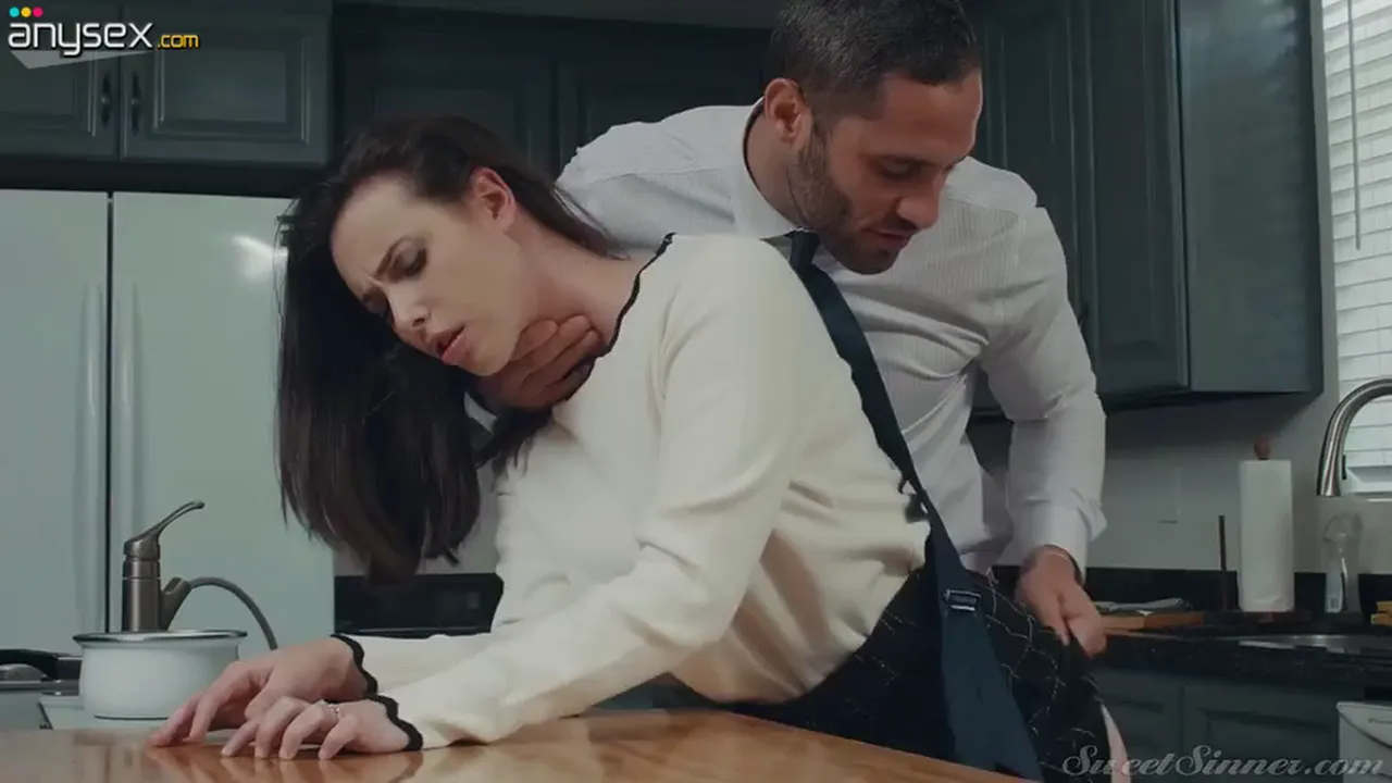Housewife Casey Calvert gets her anal and pussy licked and fucked on the kitchen table